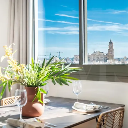 Spacious & Private Terrace By Rems Apartment
